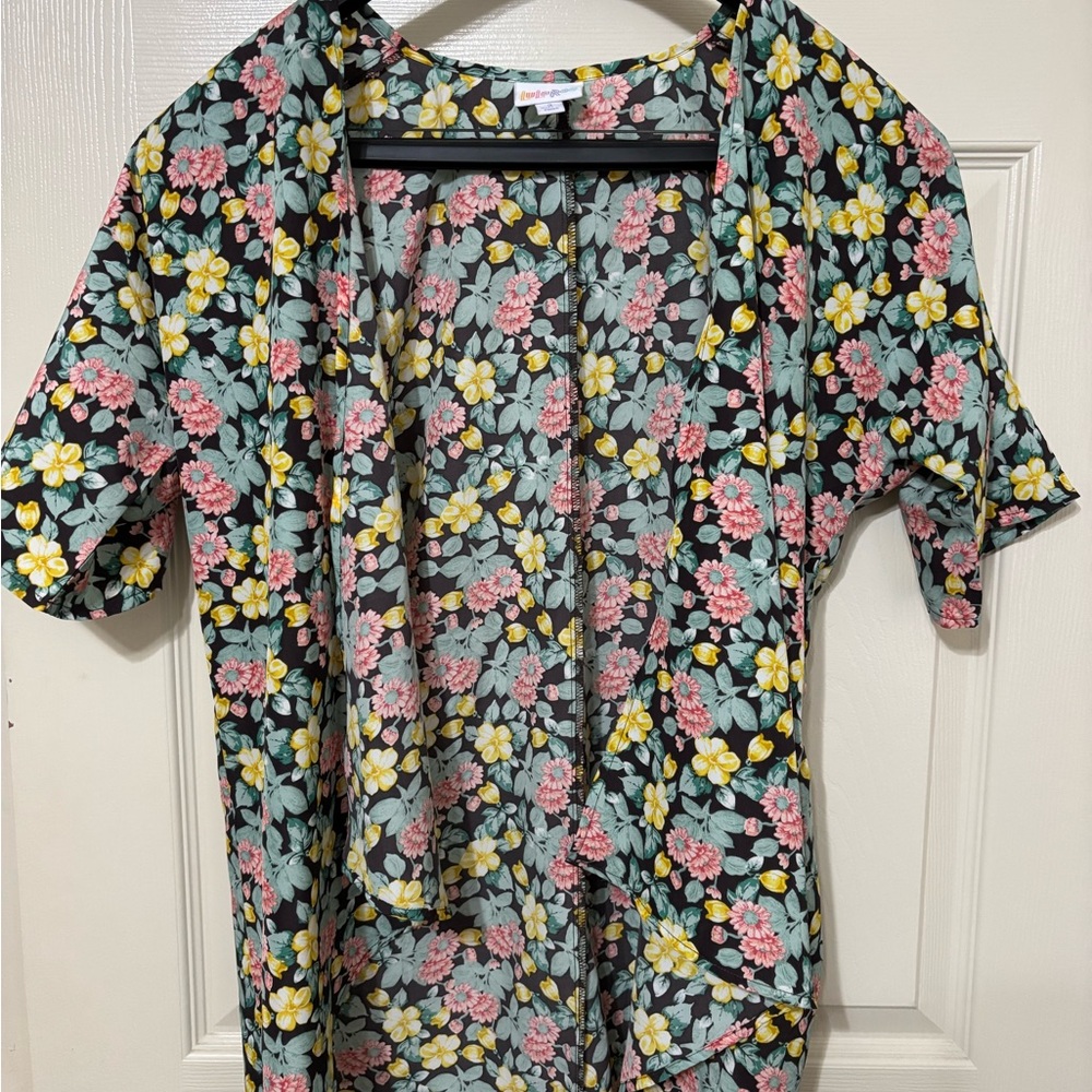 LuLaRoe Bianka Black Floral Sheer Kimono